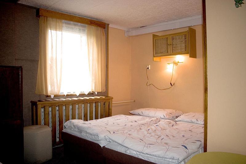 Hotel-Penzion Johanka Haj  ภายนอก รูปภาพ